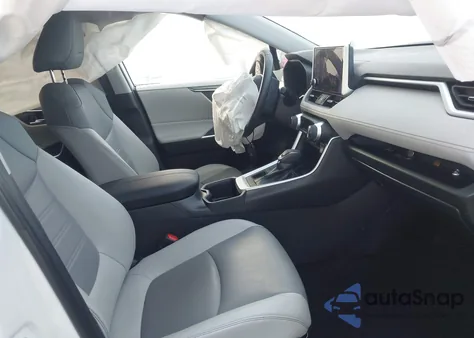 2024 Toyota Rav4 Xle Premium from USA, damaged, VIN 2T3A1RFV8RW434670